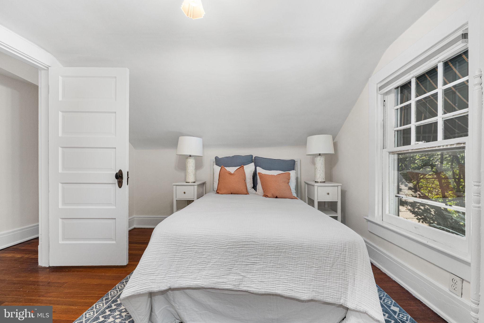 ROSEMONT - Residential