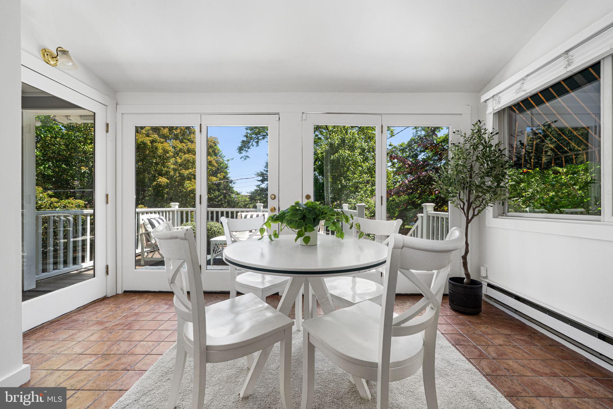 ROSEMONT - Residential