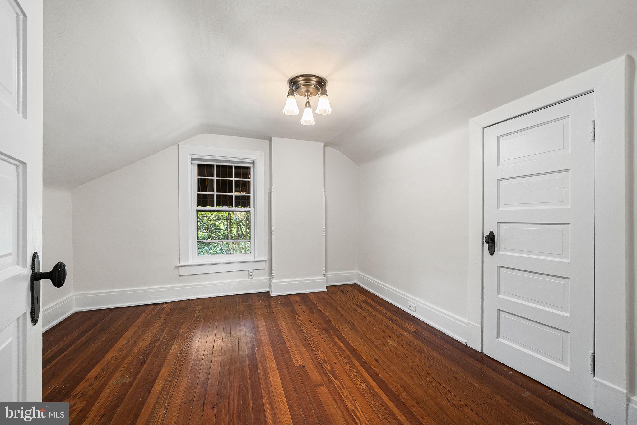 ROSEMONT - Residential