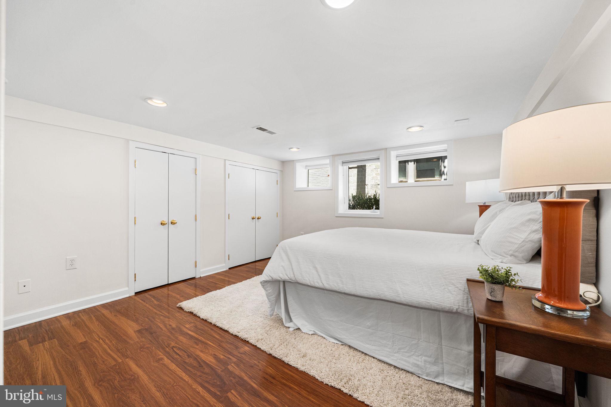 ROSEMONT - Residential