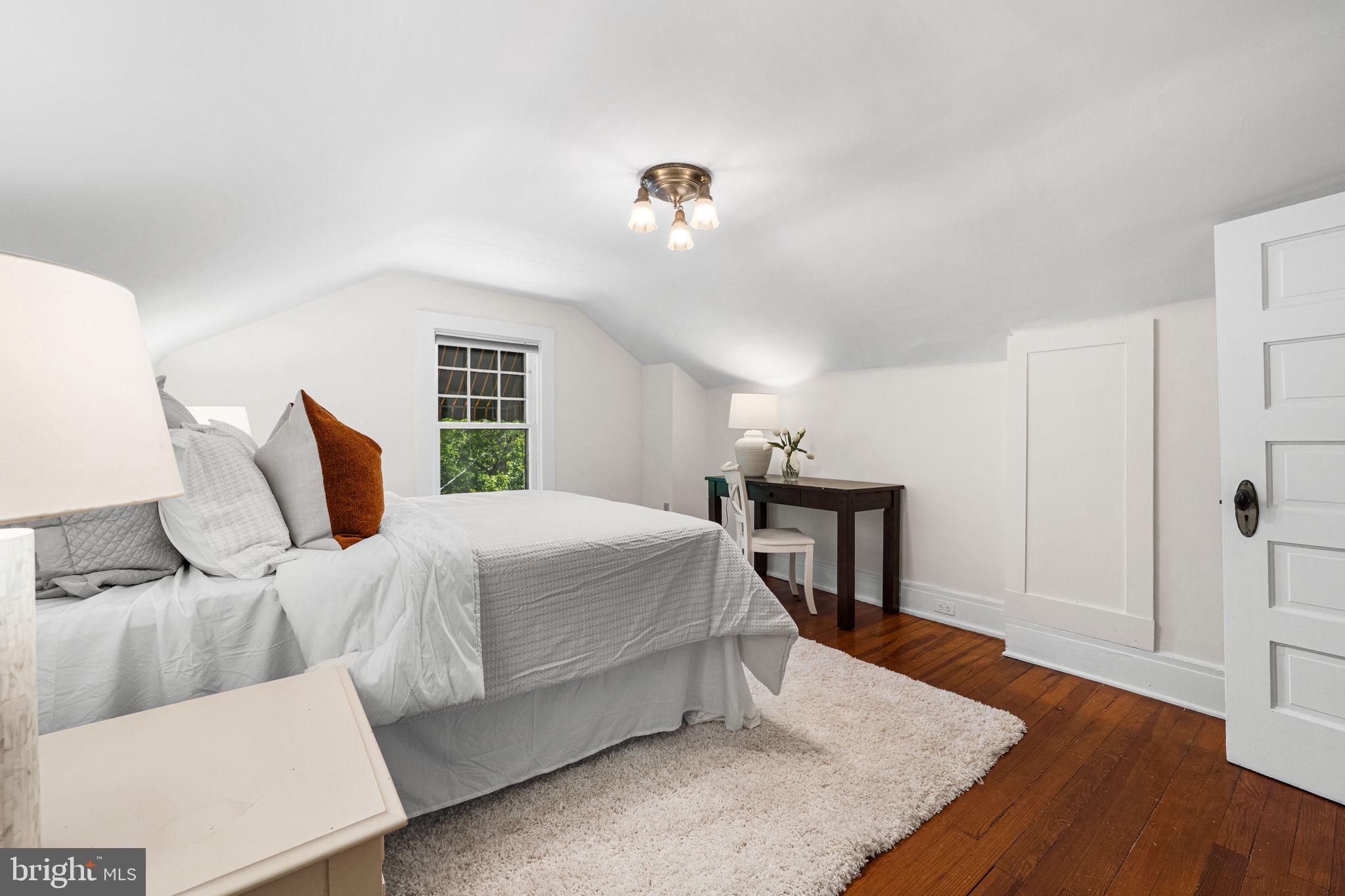 ROSEMONT - Residential