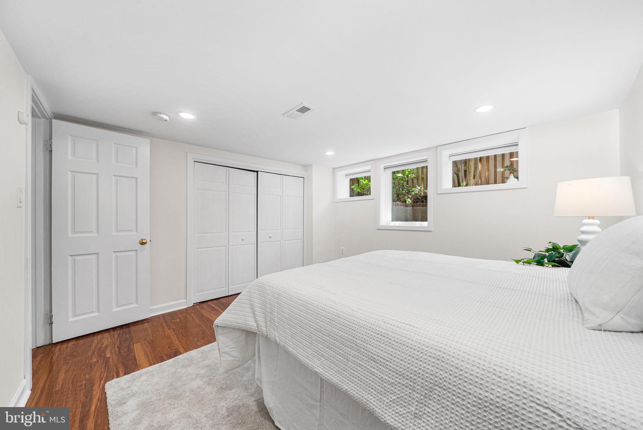 ROSEMONT - Residential