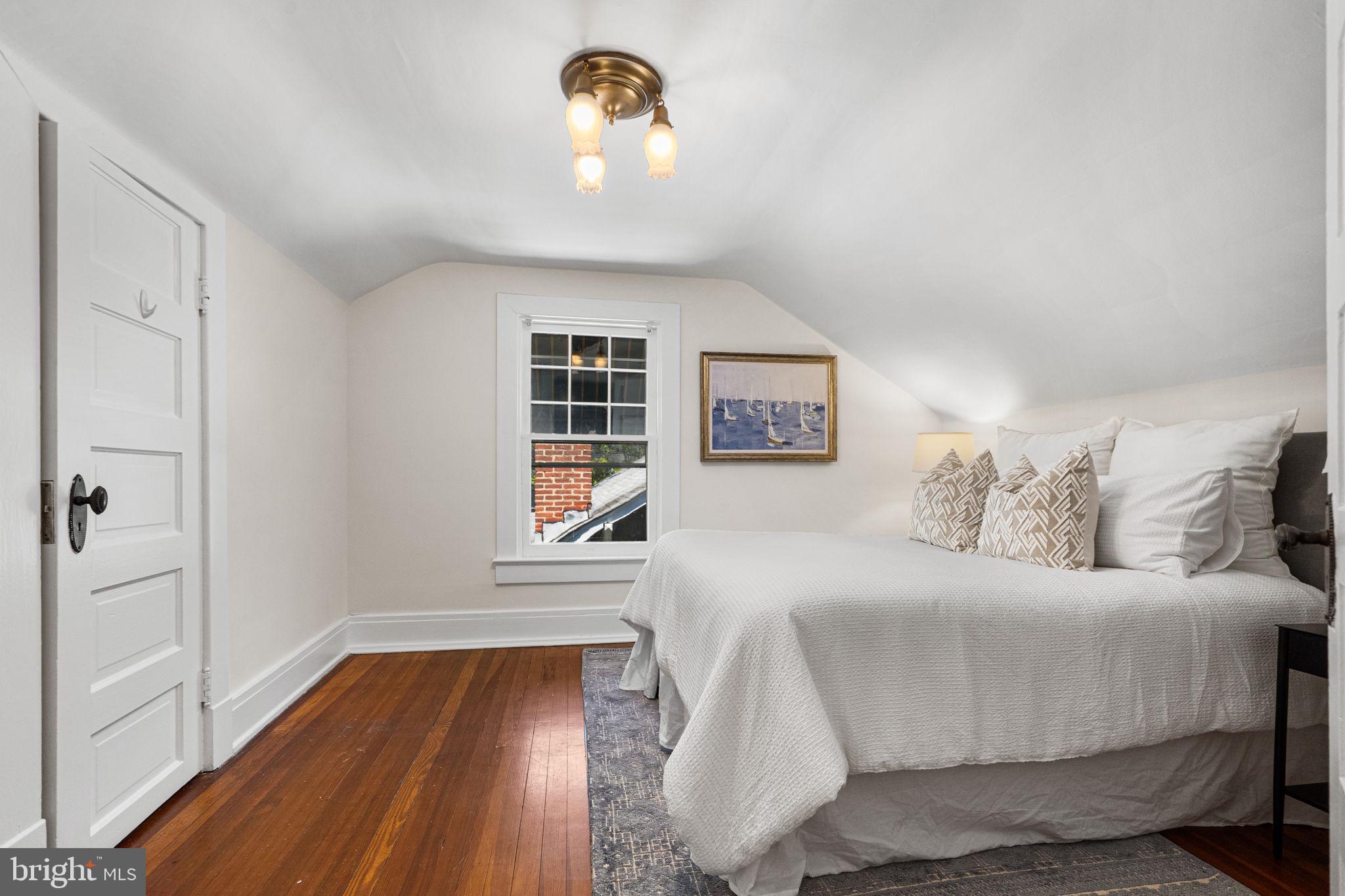 ROSEMONT - Residential