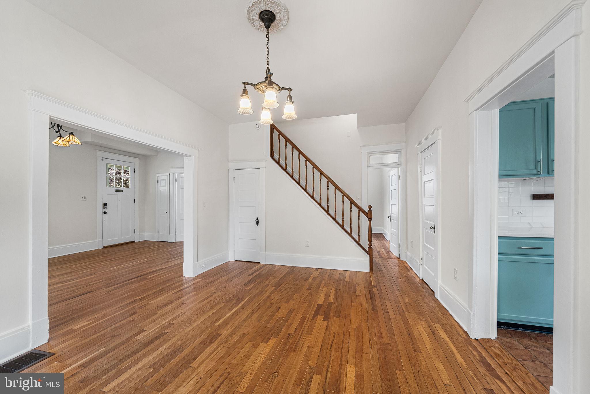 ROSEMONT - Residential