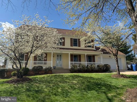 Photo of 10159 Woodbury Drive, MANASSAS, VA 20109 (MLS # VAPW2118564)