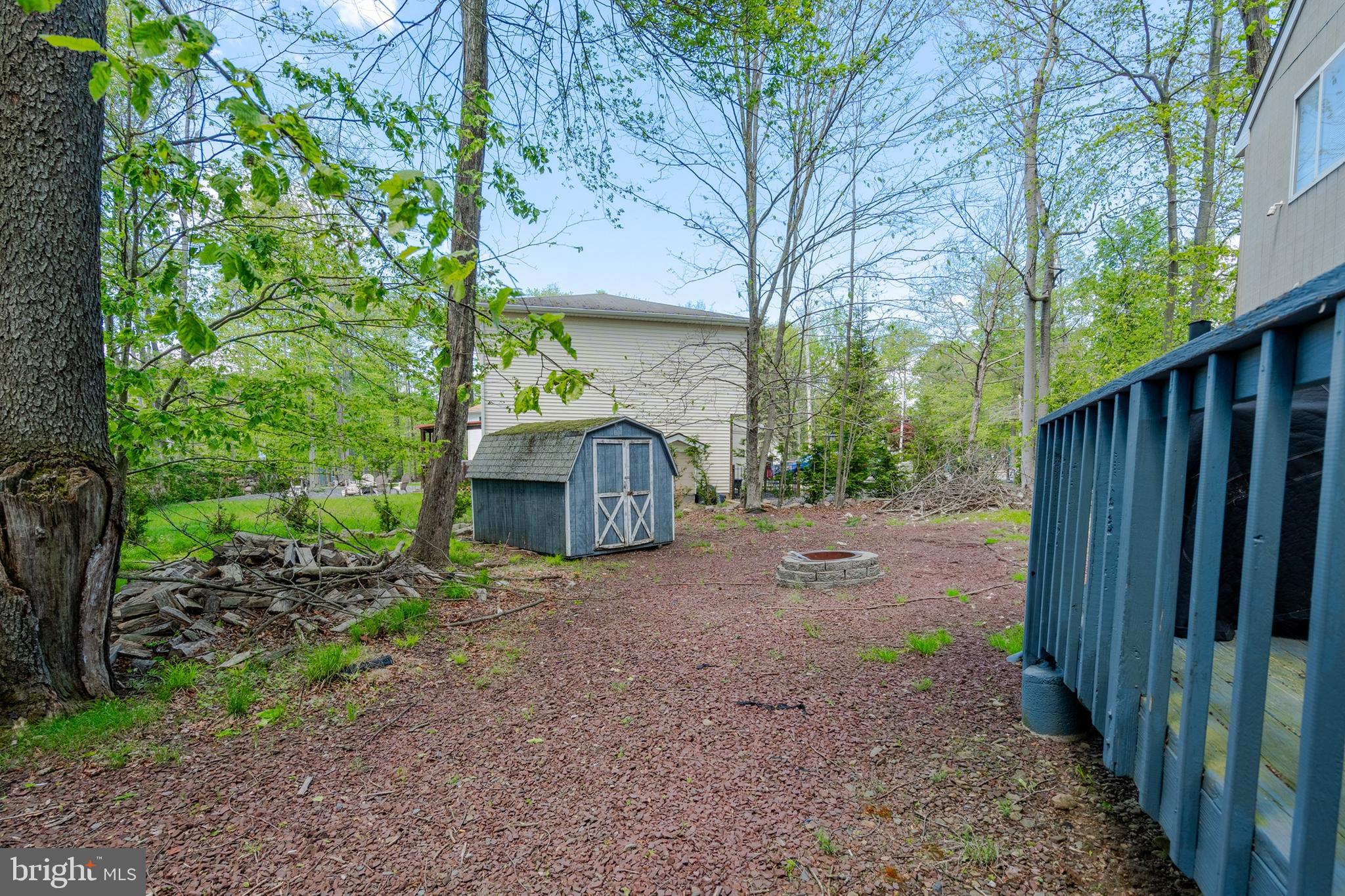POCONO COUNTRY PLACE - Residential