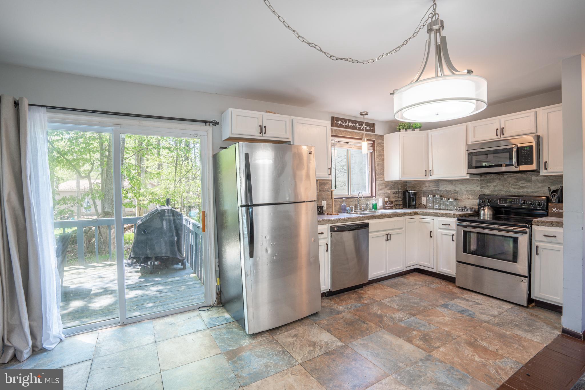 POCONO COUNTRY PLACE - Residential