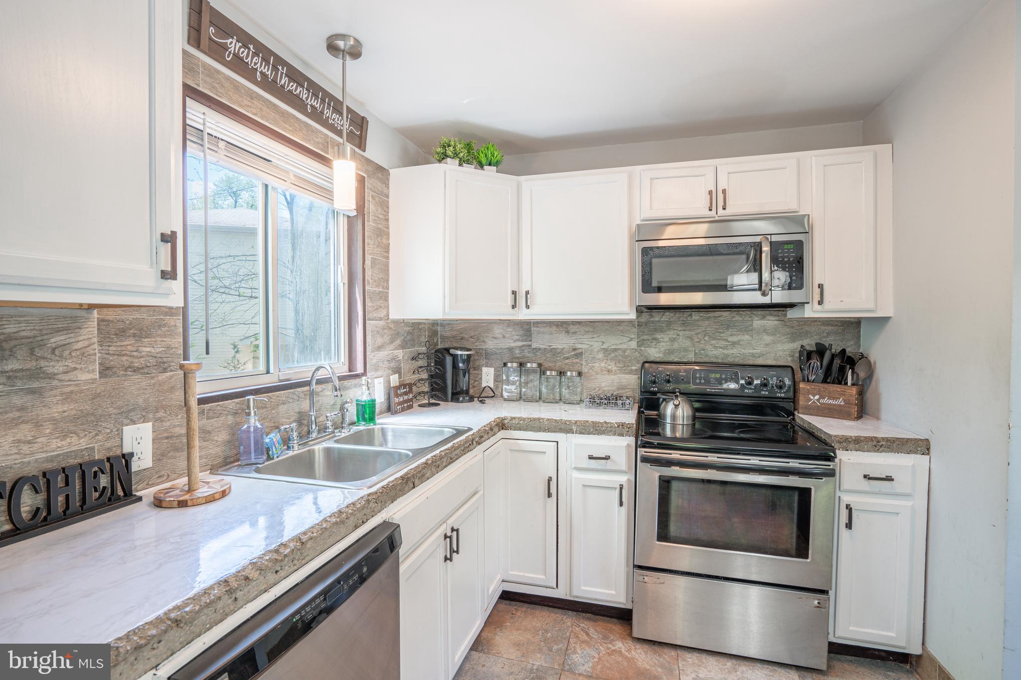 POCONO COUNTRY PLACE - Residential