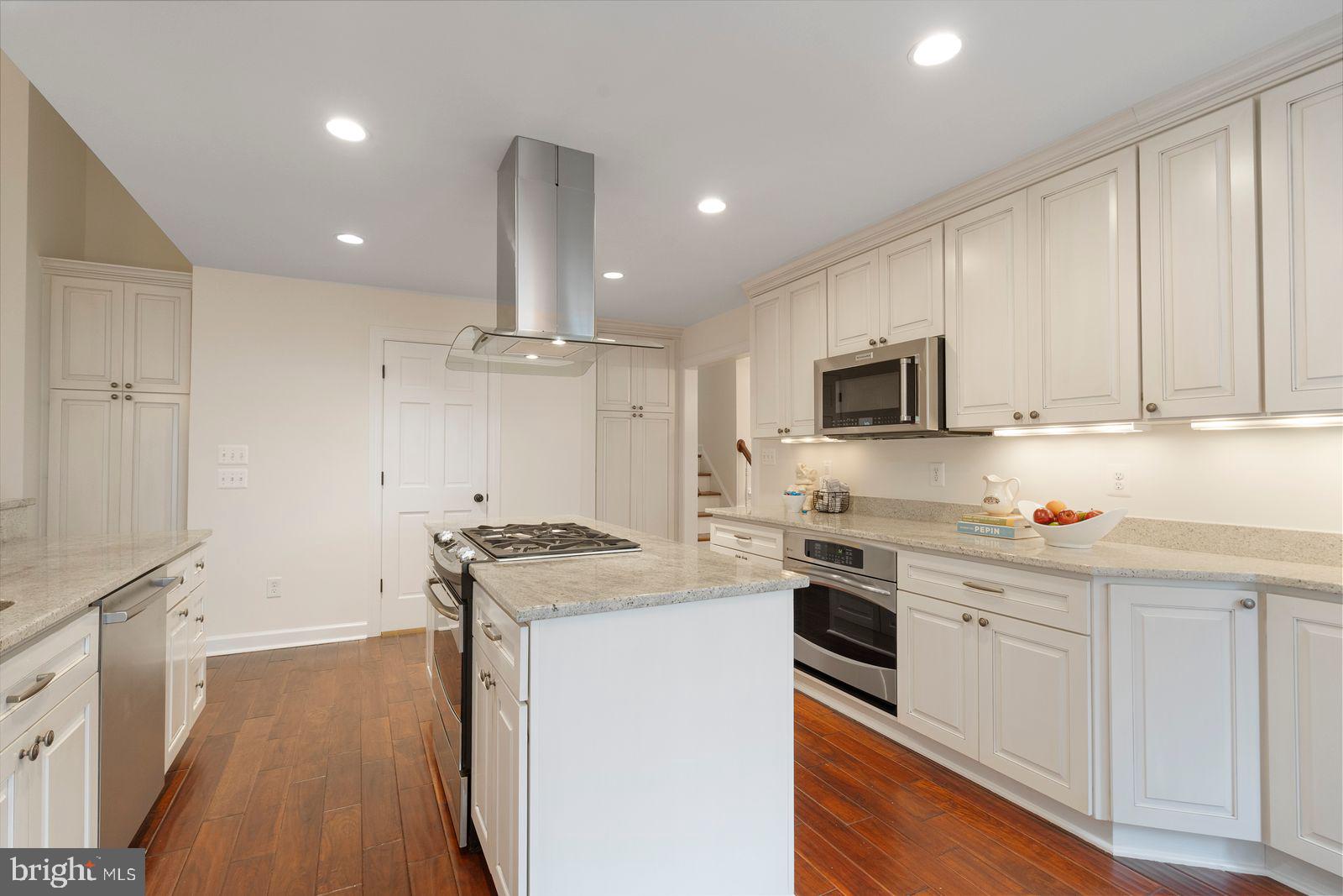 CHESTERBROOK GARDENS - Residential