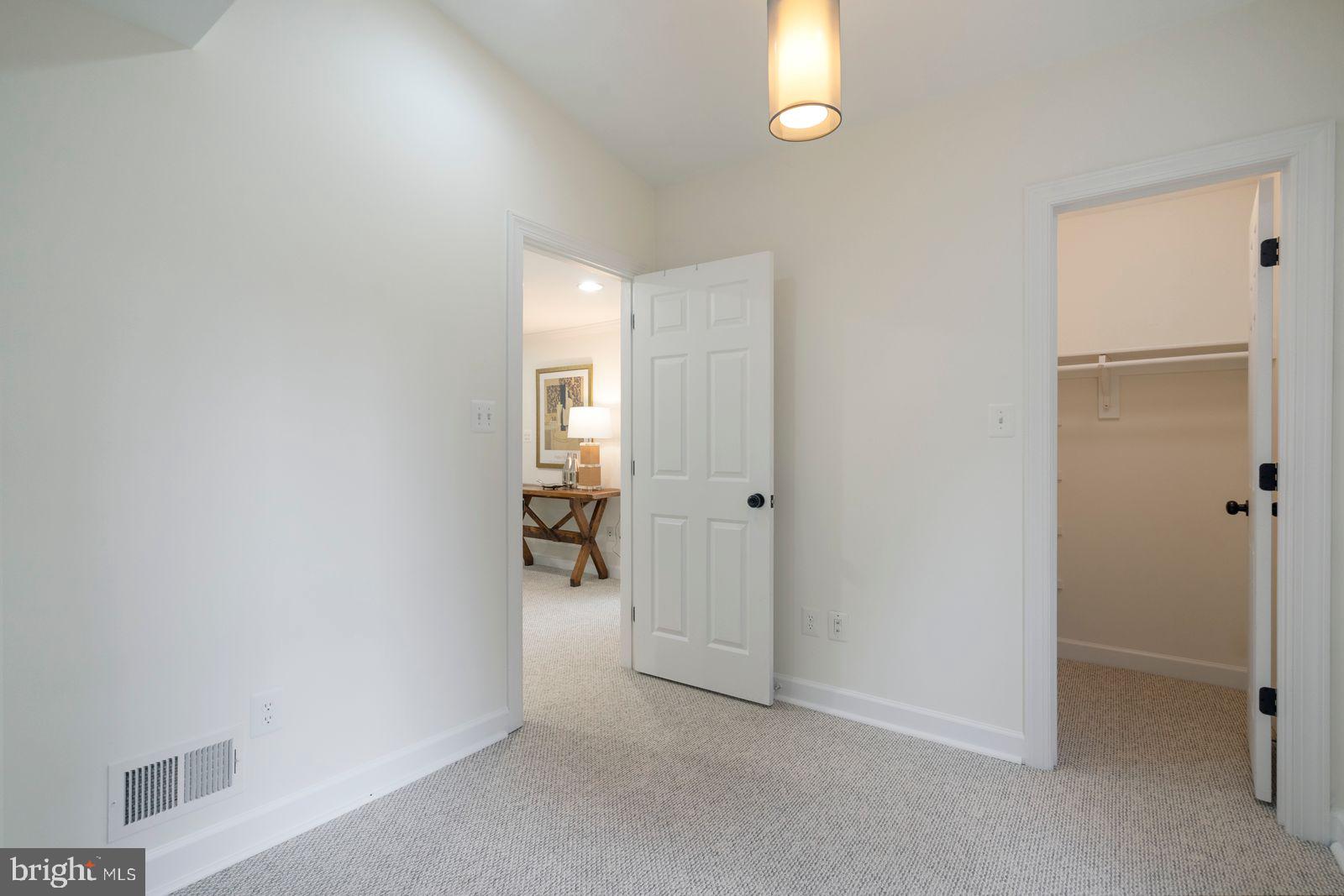 CHESTERBROOK GARDENS - Residential