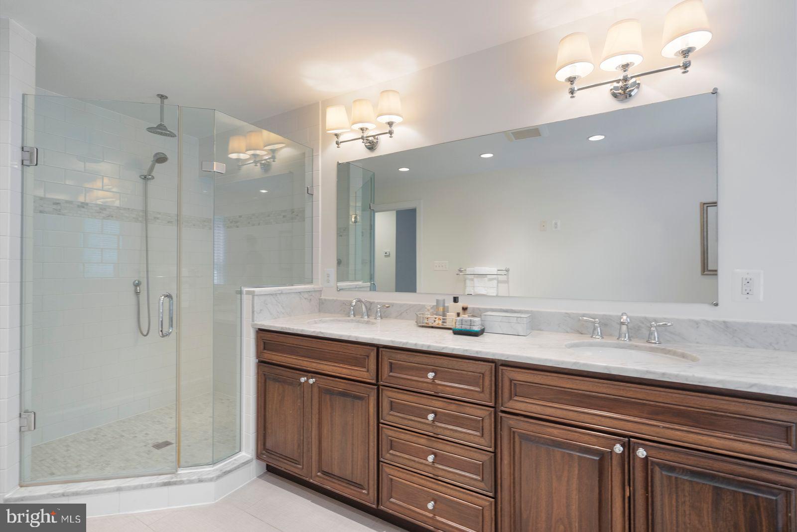 CHESTERBROOK GARDENS - Residential