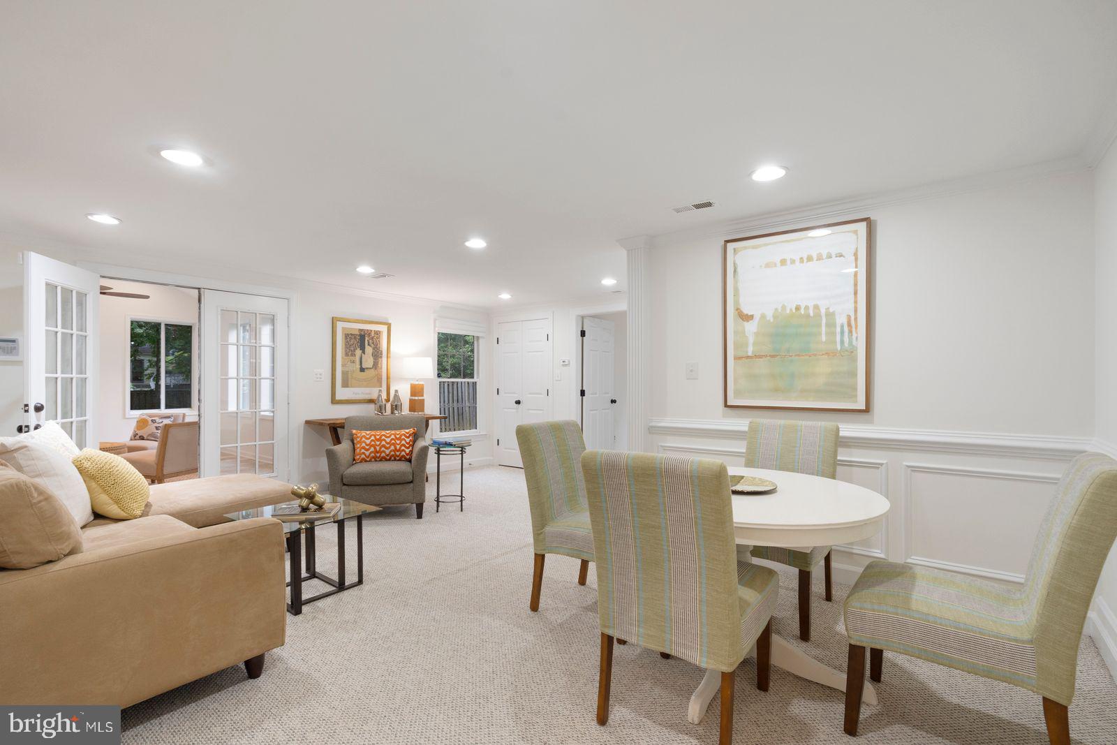 CHESTERBROOK GARDENS - Residential