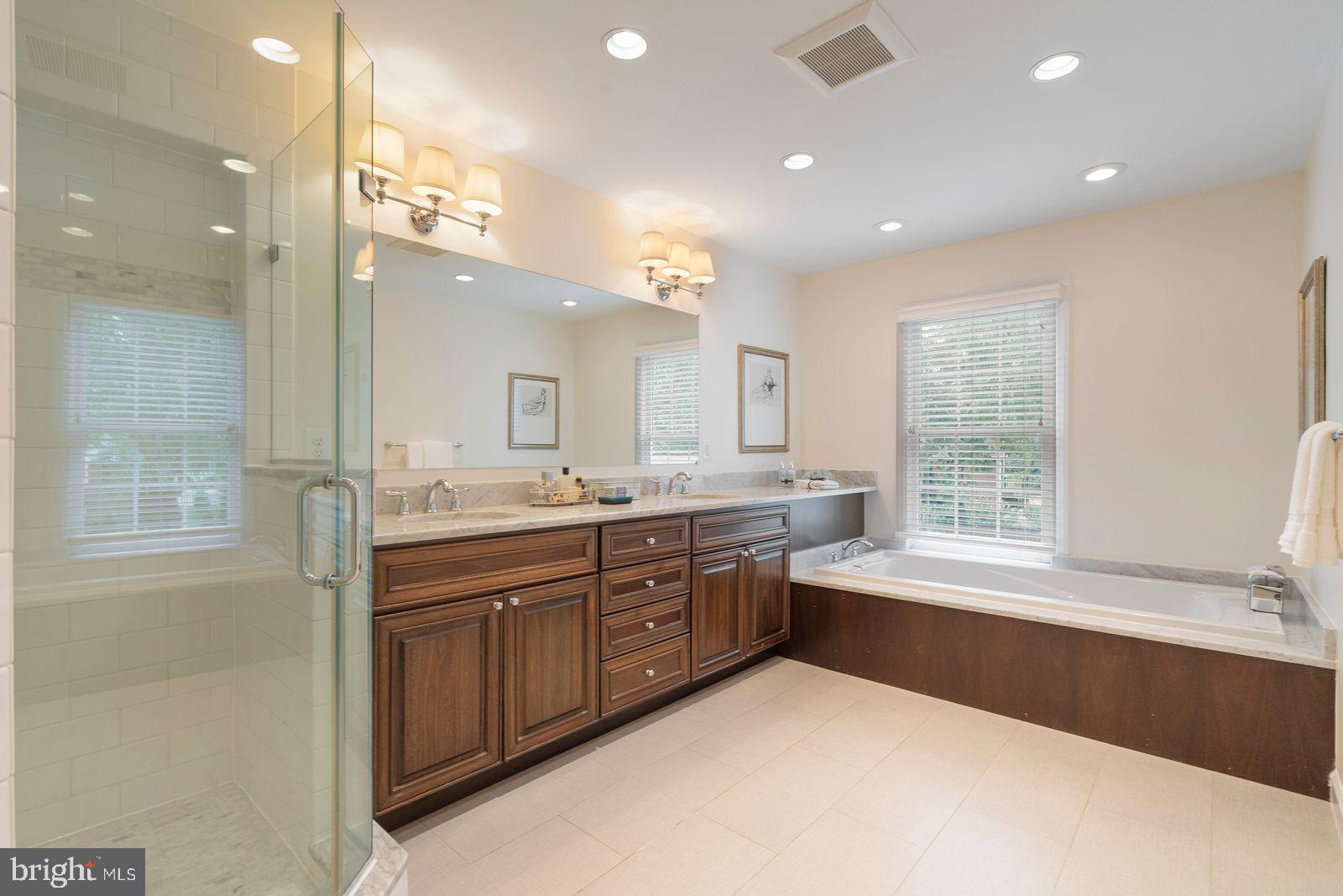 CHESTERBROOK GARDENS - Residential