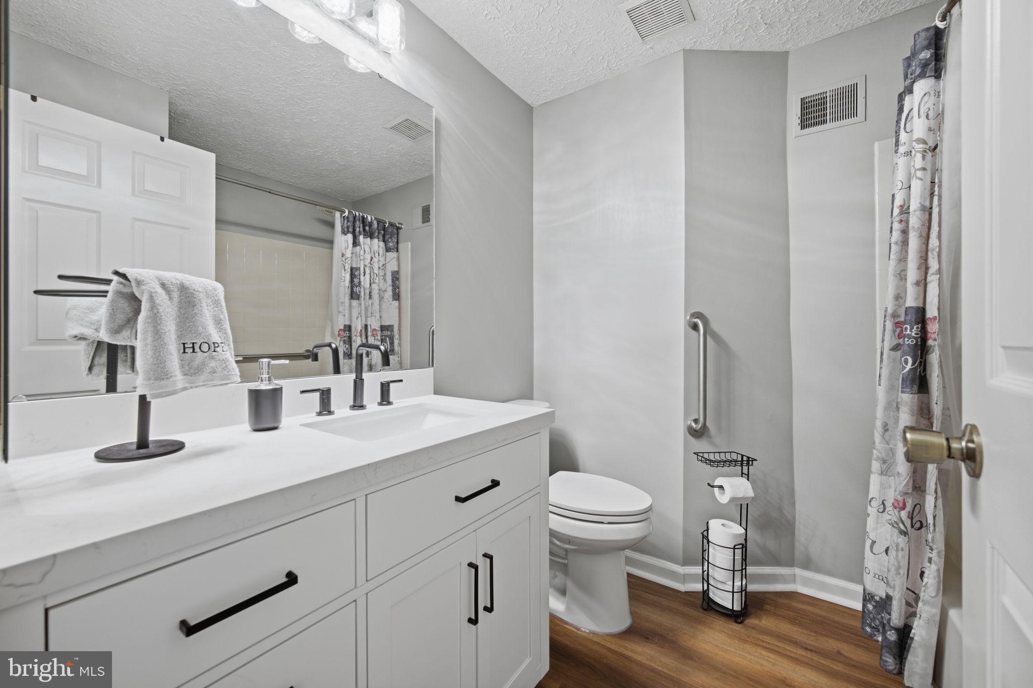 BRENTWOOD PARK - Residential