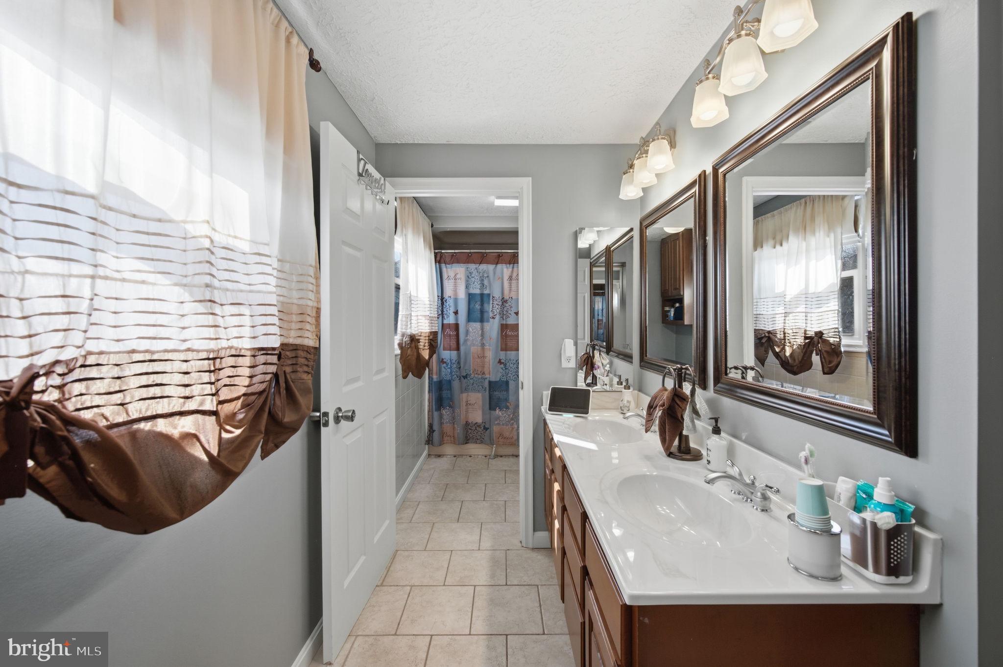 BRENTWOOD PARK - Residential