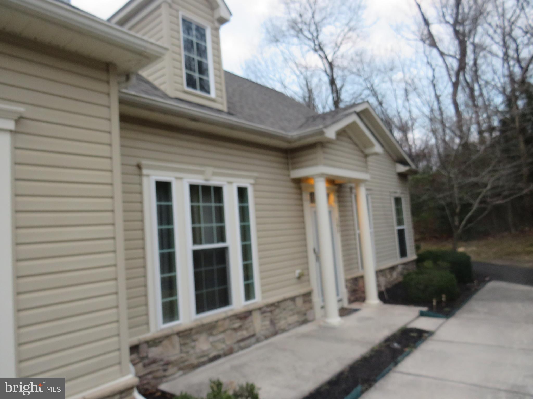 PEARMAN'S OVERLOOK - Residential Lease