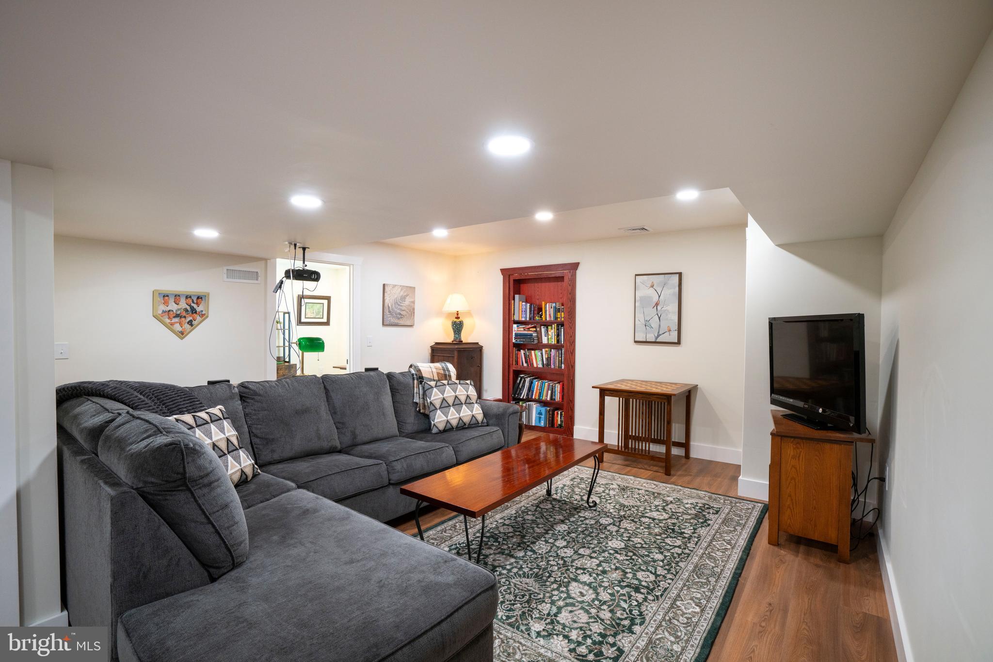 144 GARRET WAY