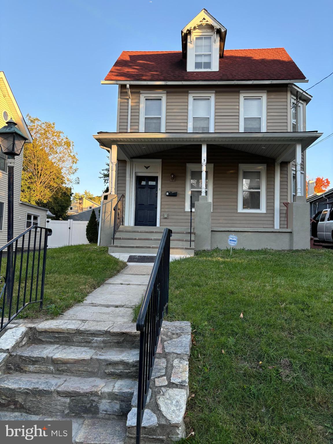 WILLOW GROVE - Residential Lease