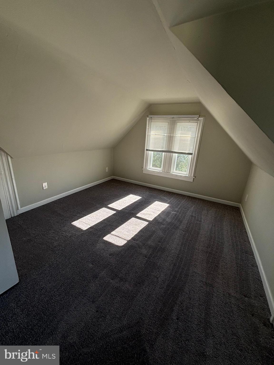 WILLOW GROVE - Residential Lease