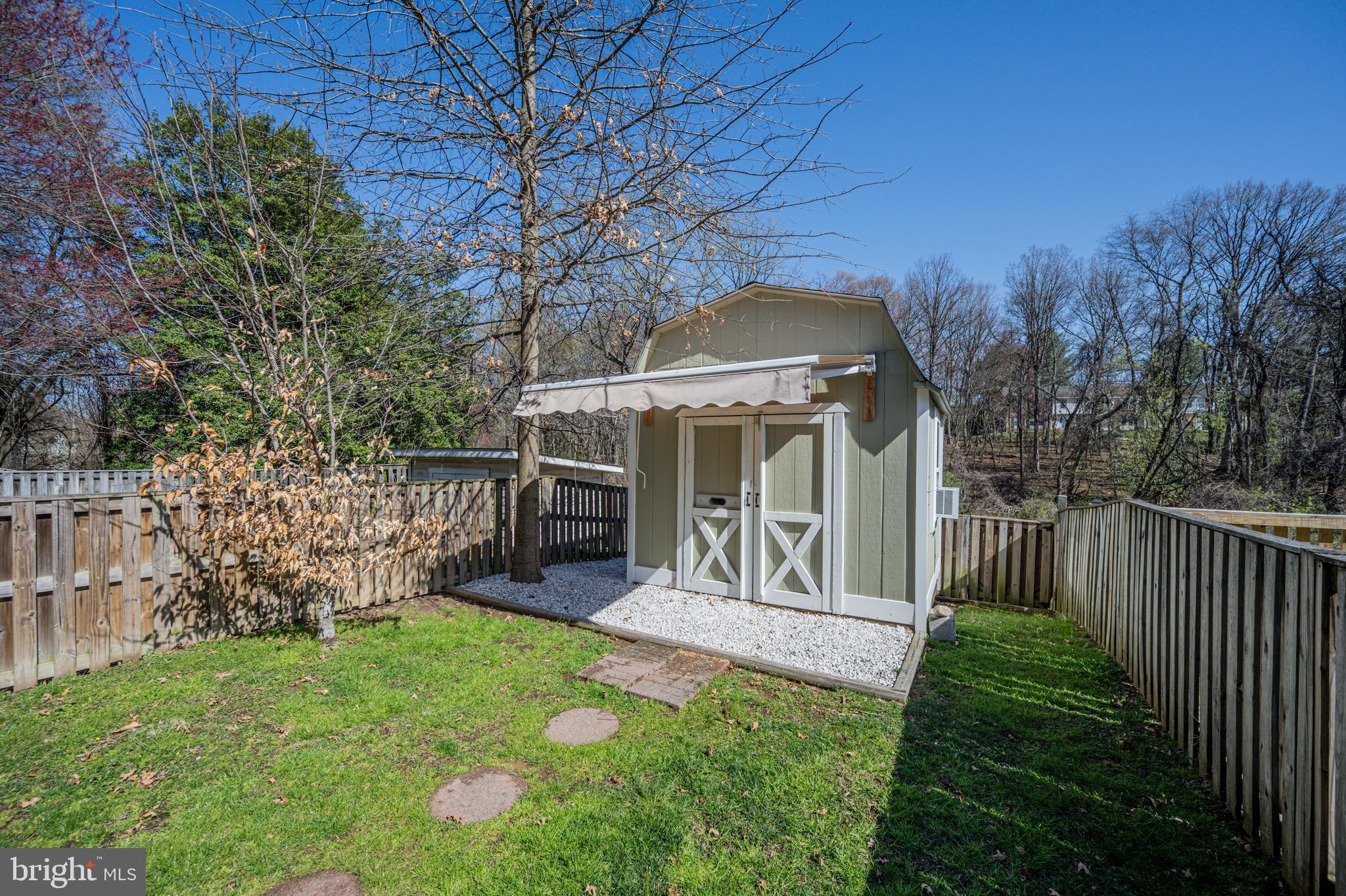 CLOVERFIELD MANOR - Residential