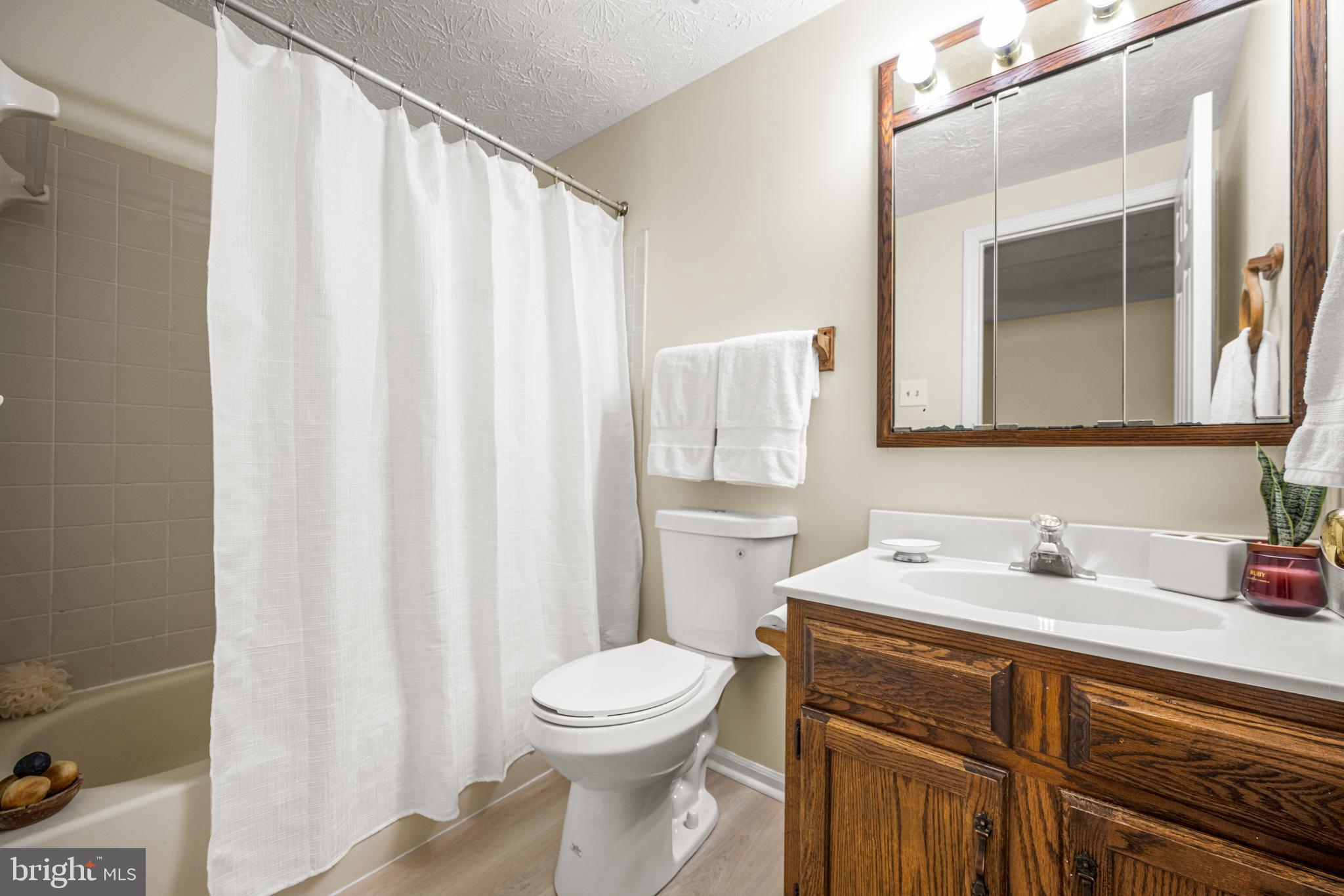 CLOVERFIELD MANOR - Residential