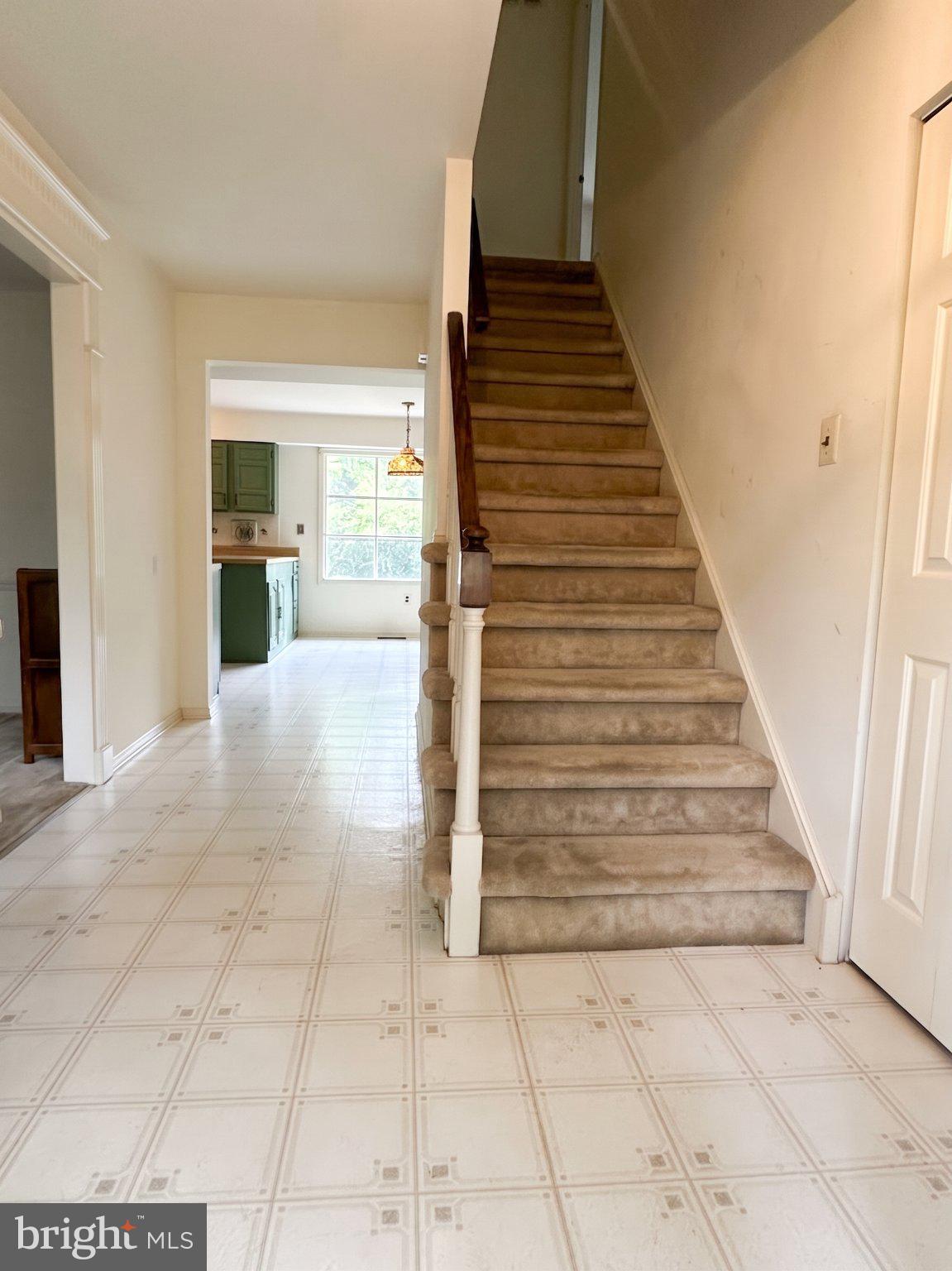 902 QUINCY DRIVE