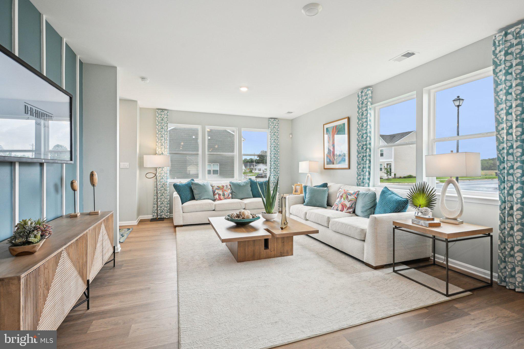 INGRAM VILLAGE - Residential