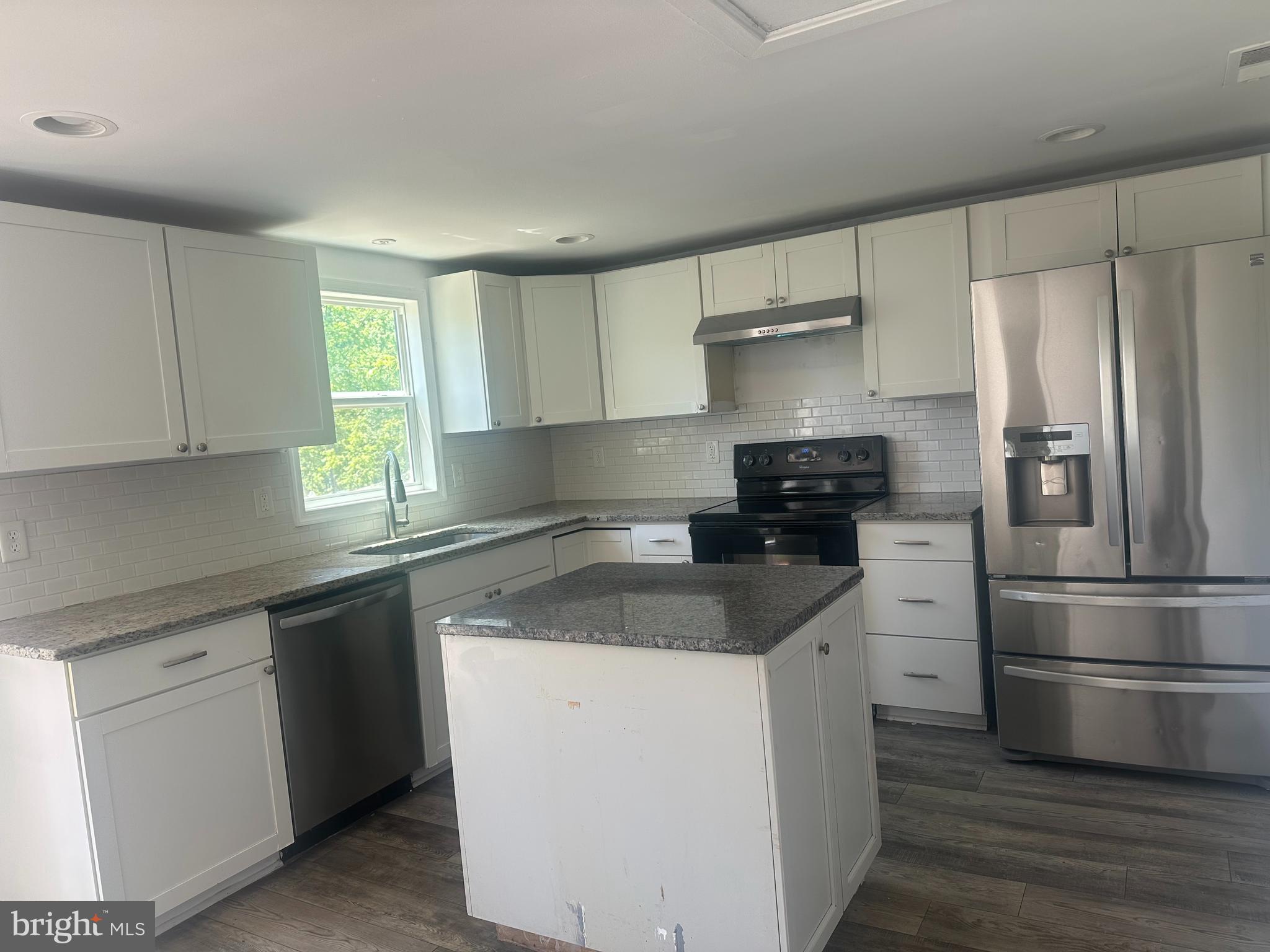 211 SANDY RIDGE ROAD