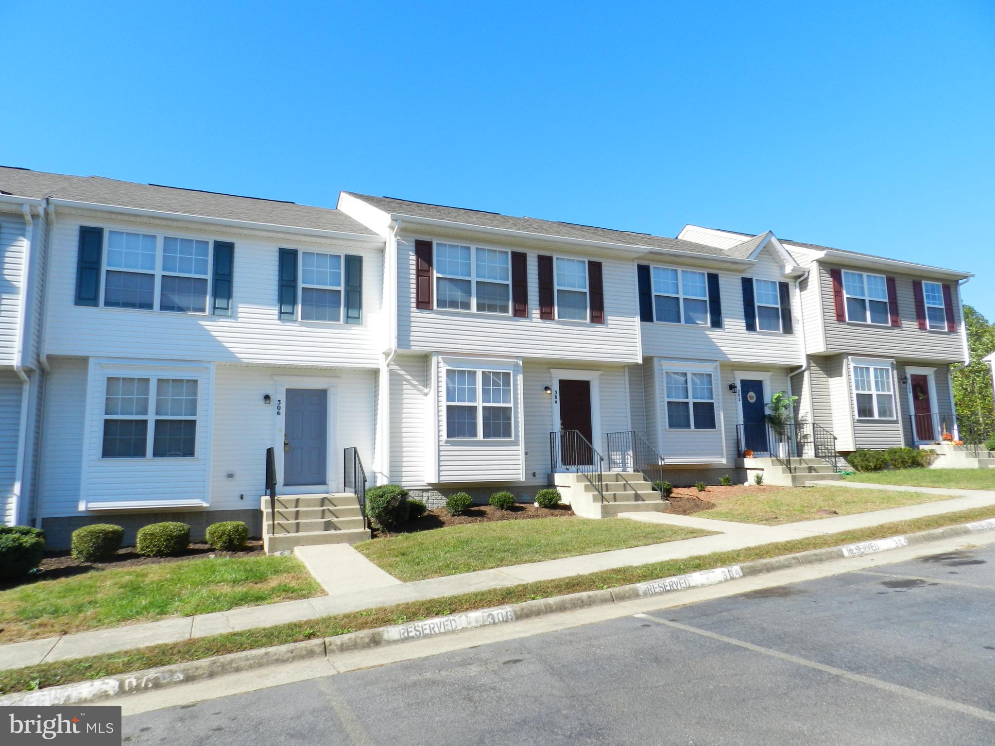 304 MERRILL COURT