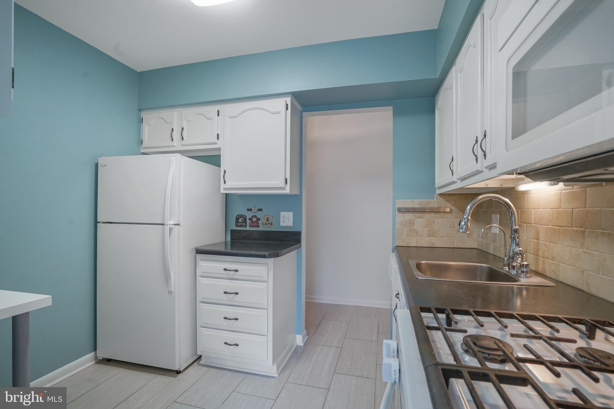 VILLAGE OF LONG REACH - Residential Lease