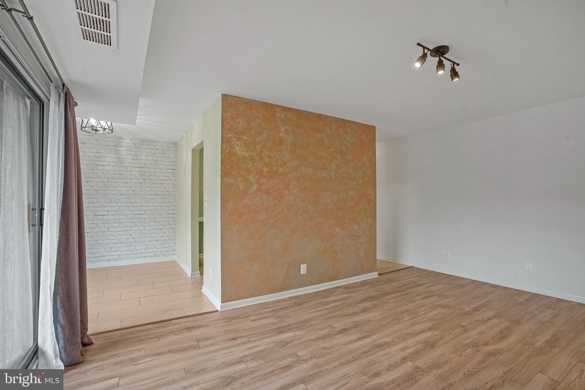 VILLAGE OF LONG REACH - Residential Lease