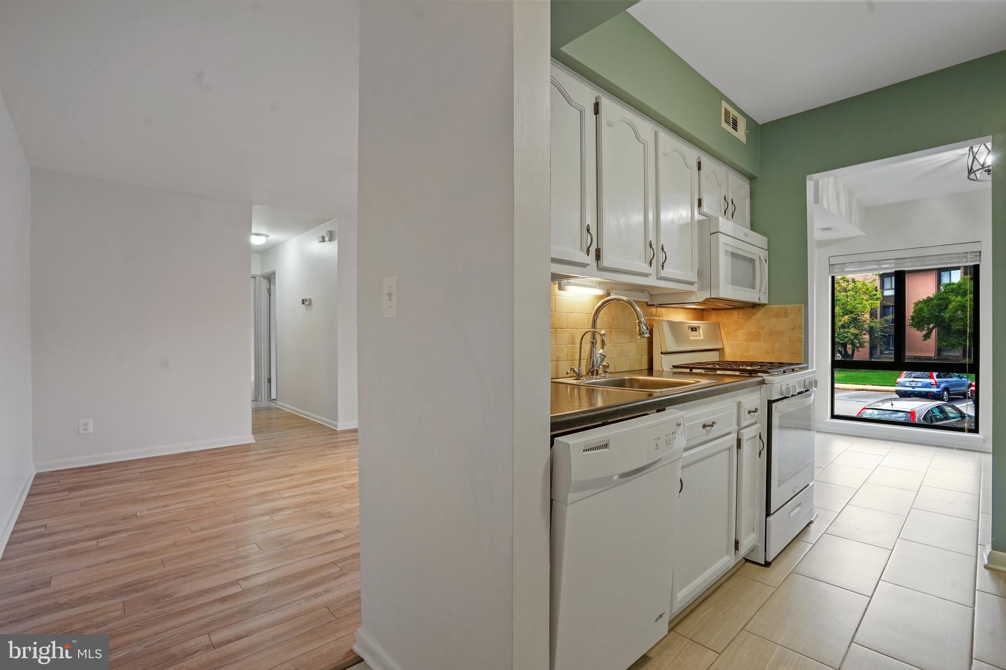 VILLAGE OF LONG REACH - Residential Lease