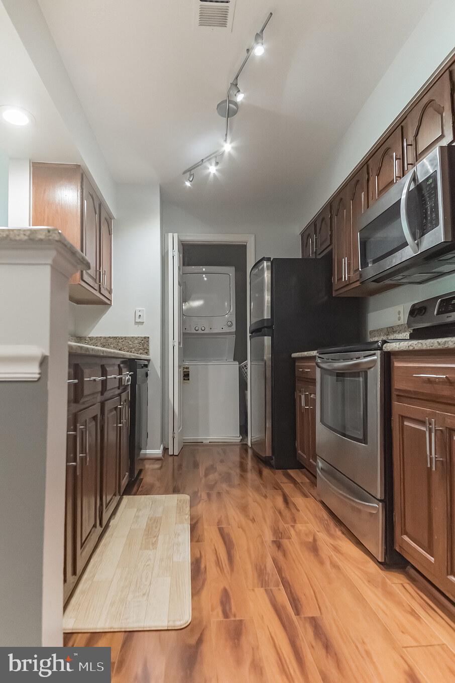 LAFAYETTE FOREST - Residential