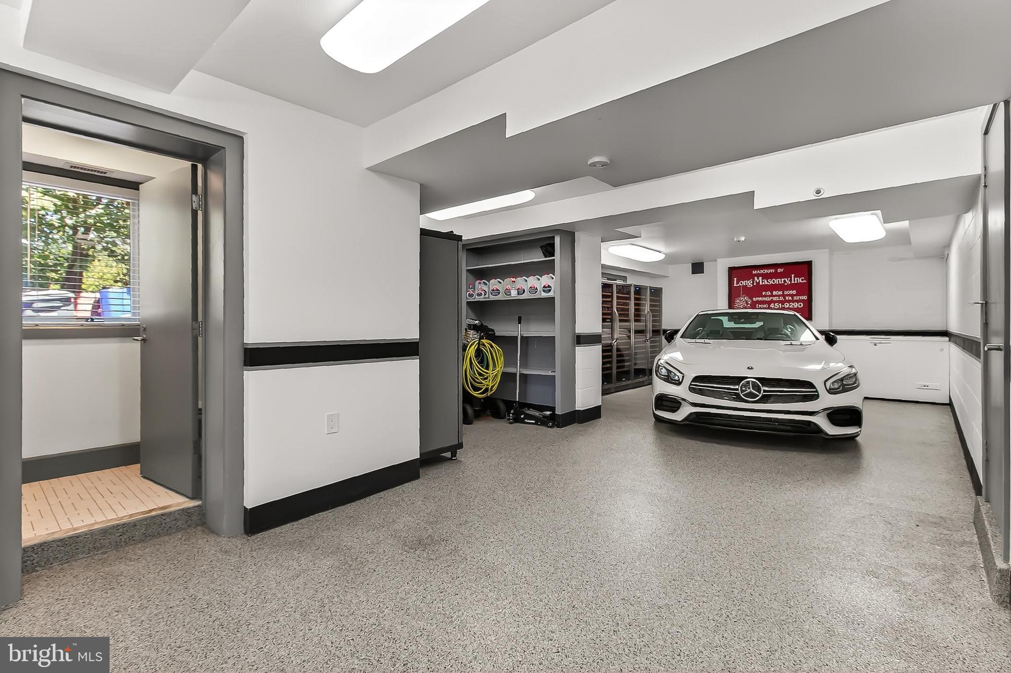 ARLINGTON RIDGE - Residential