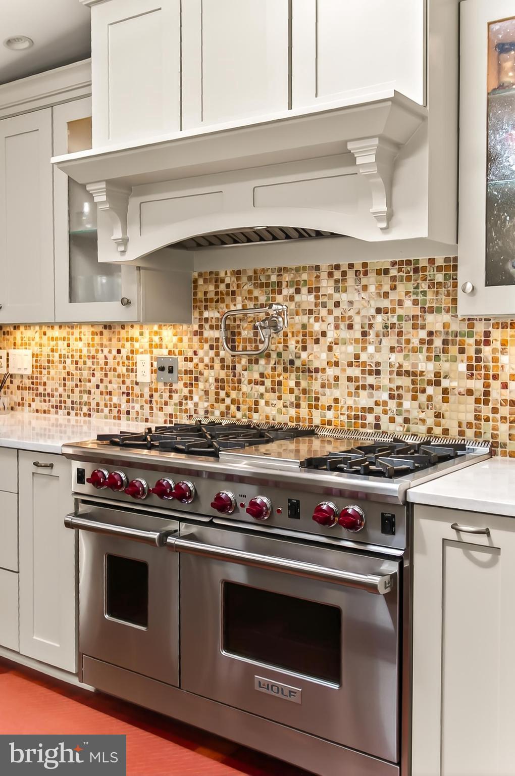 ARLINGTON RIDGE - Residential