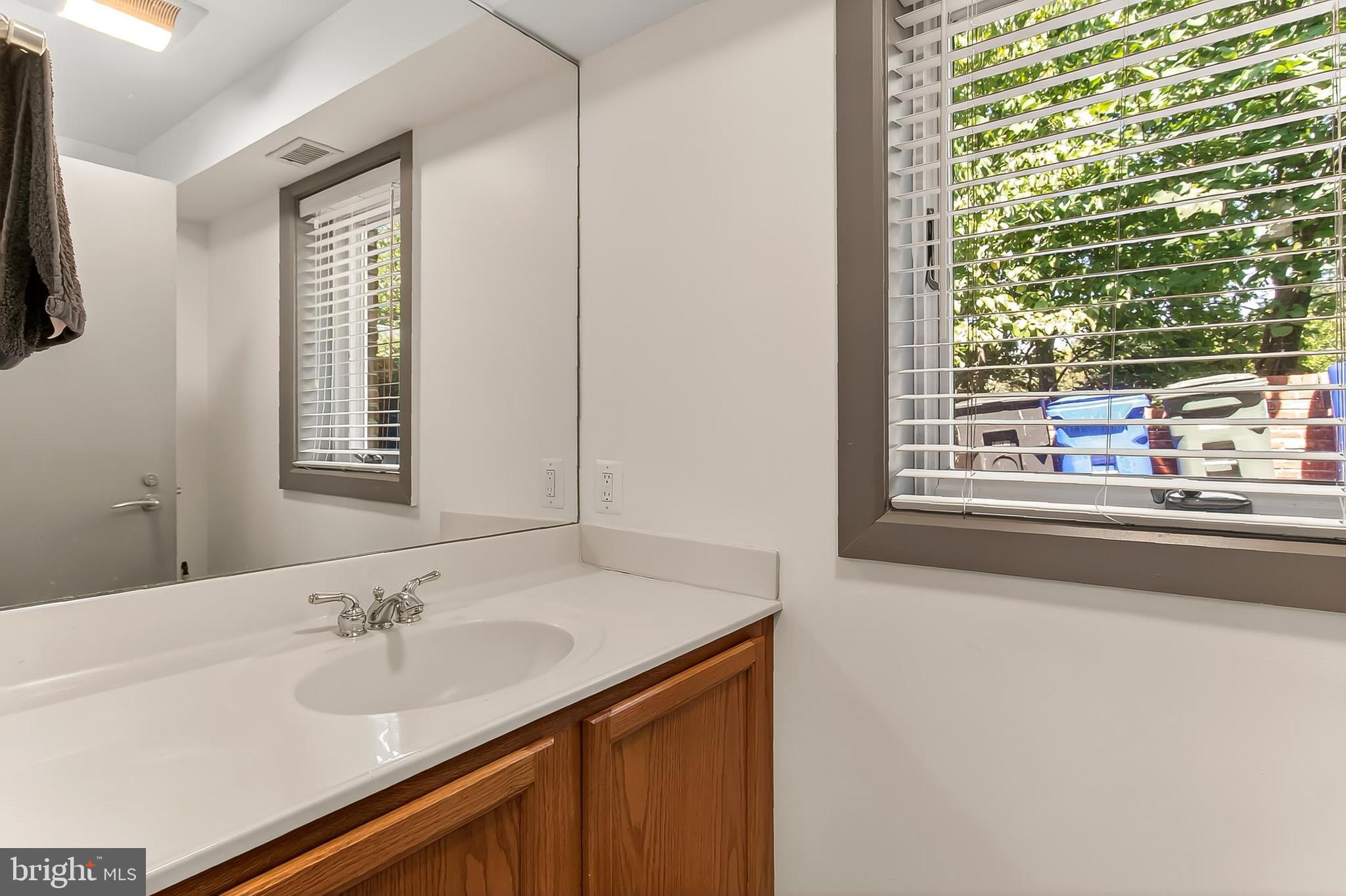 ARLINGTON RIDGE - Residential