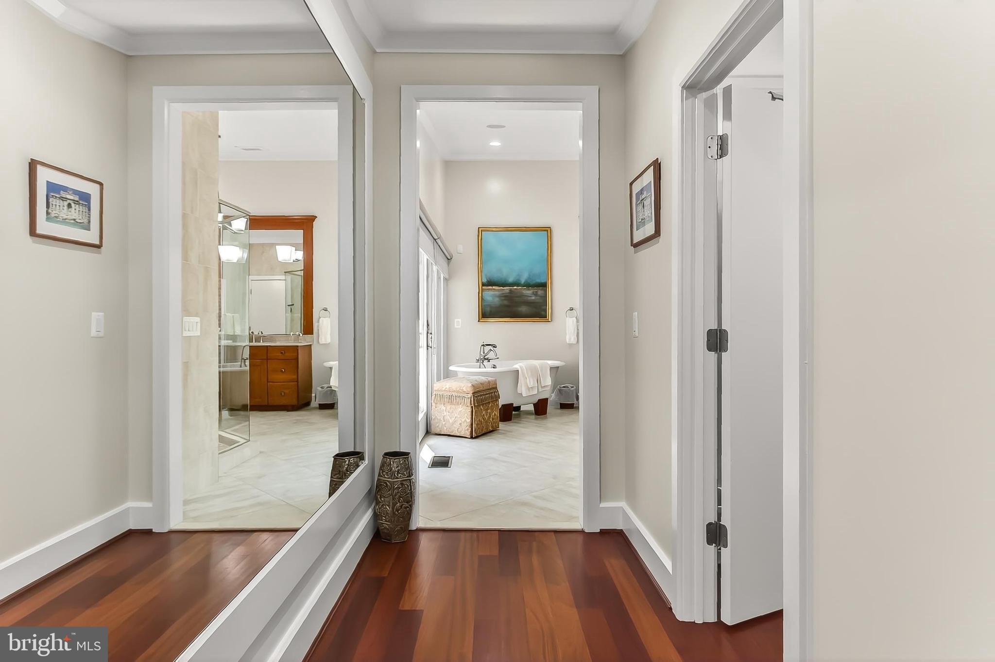 ARLINGTON RIDGE - Residential