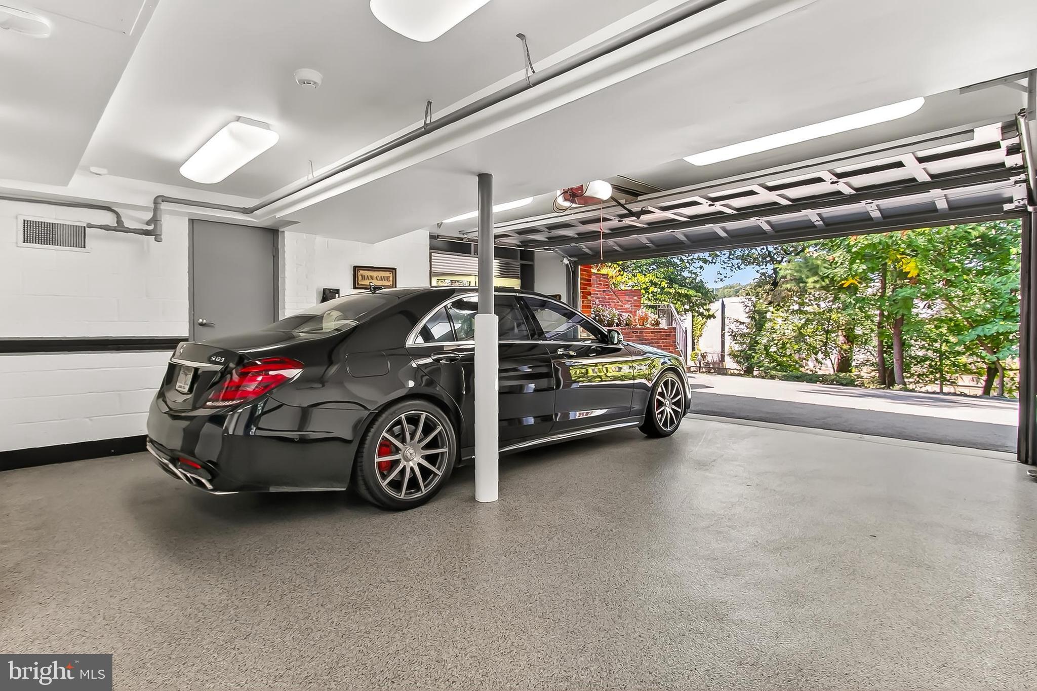 ARLINGTON RIDGE - Residential