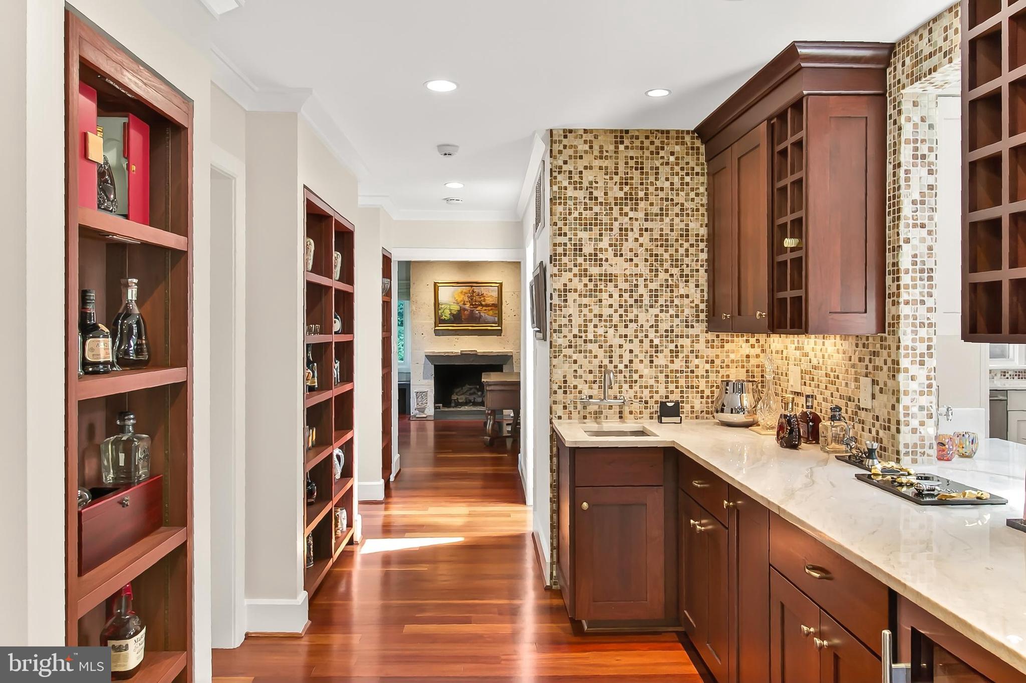 ARLINGTON RIDGE - Residential