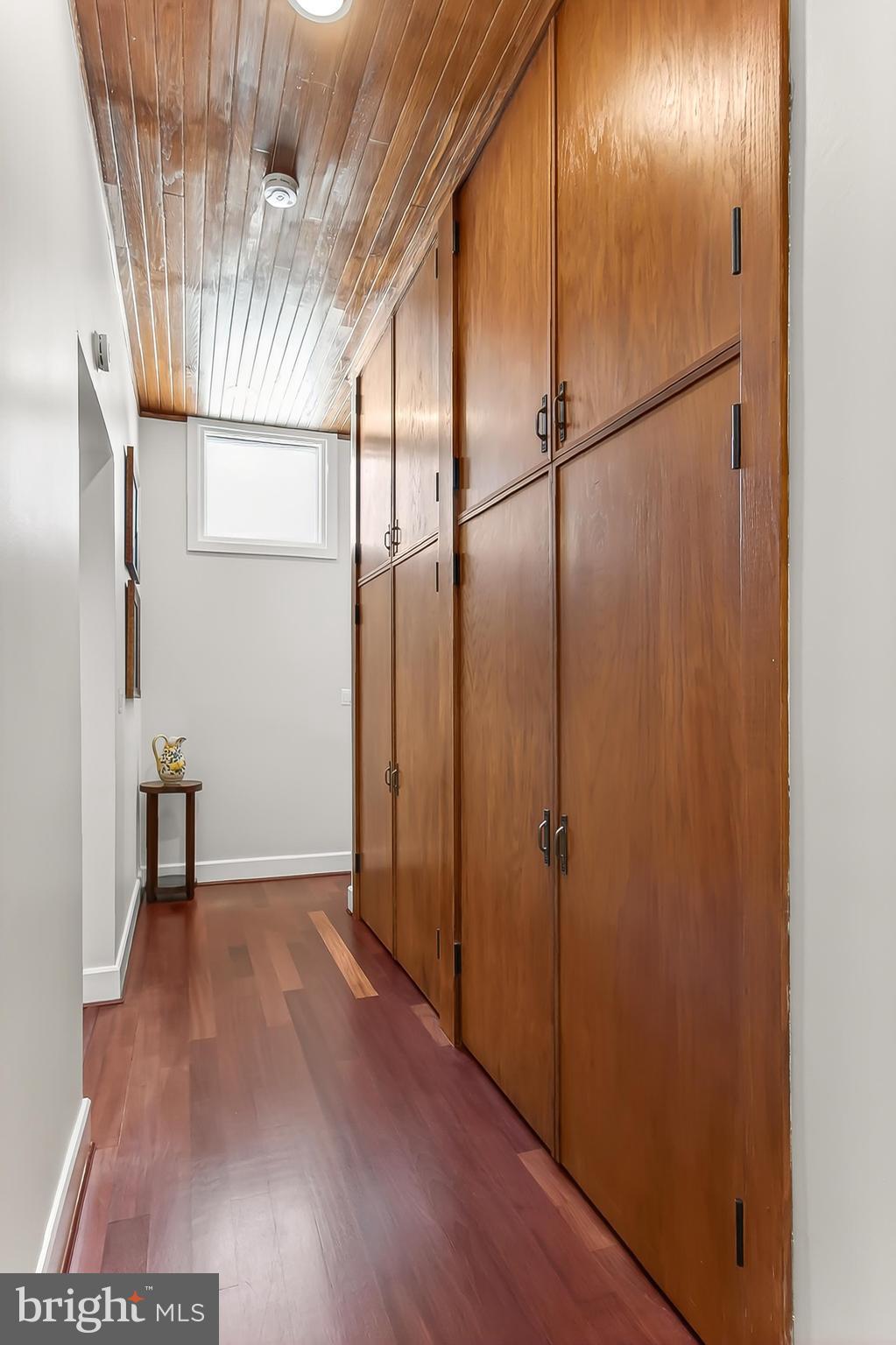 ARLINGTON RIDGE - Residential