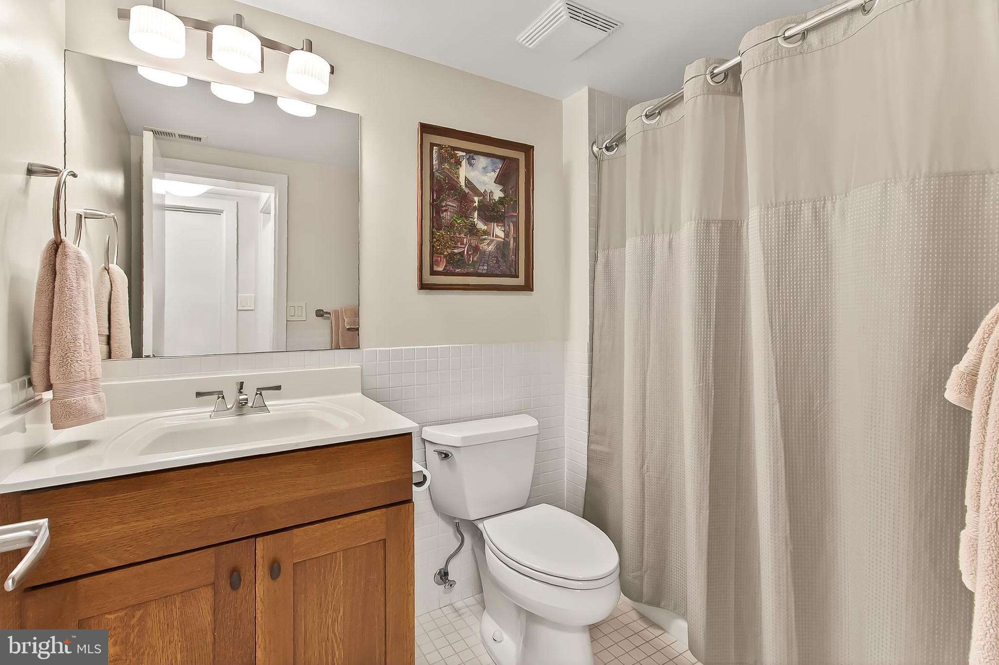 ARLINGTON RIDGE - Residential