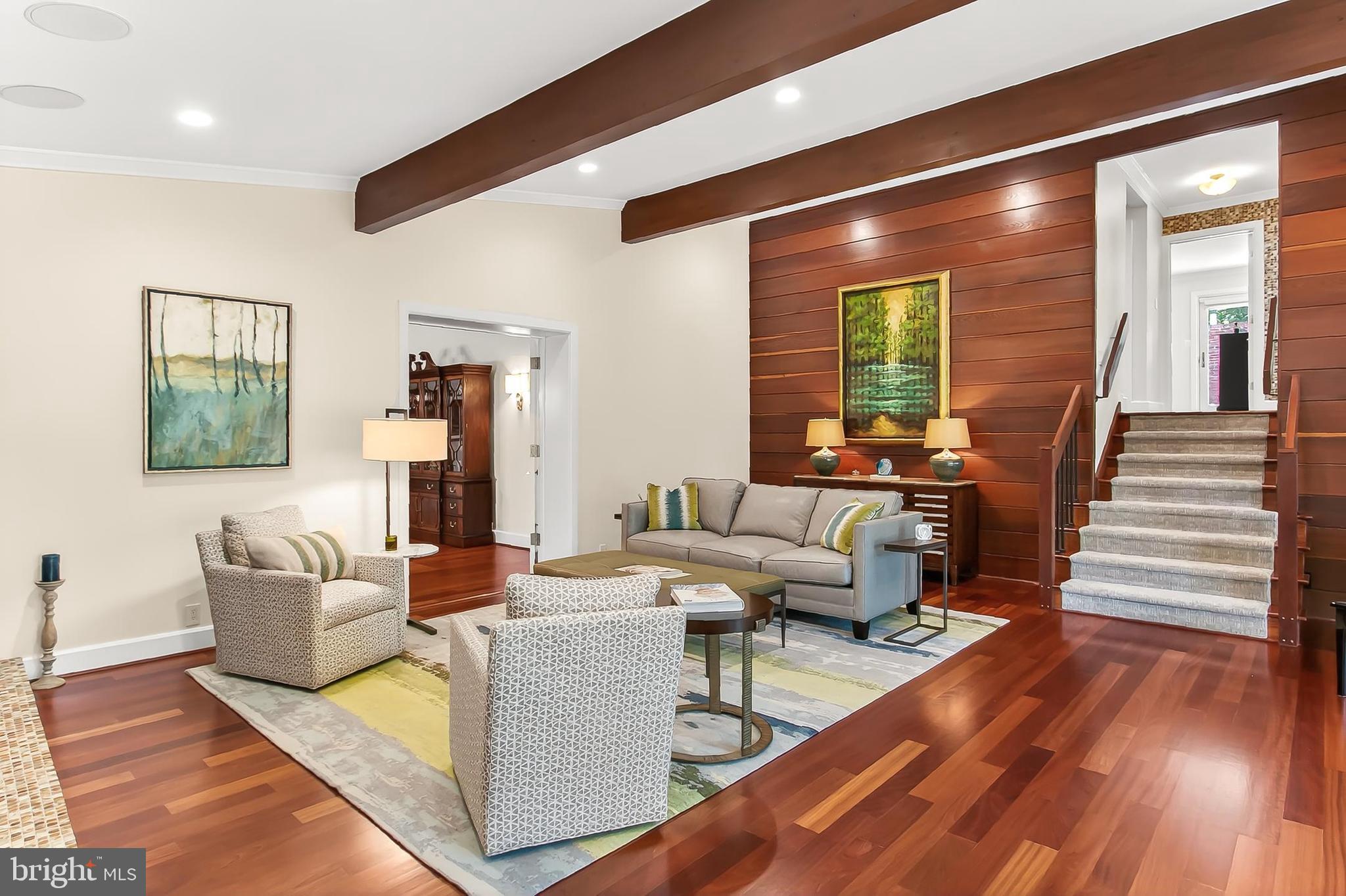 ARLINGTON RIDGE - Residential