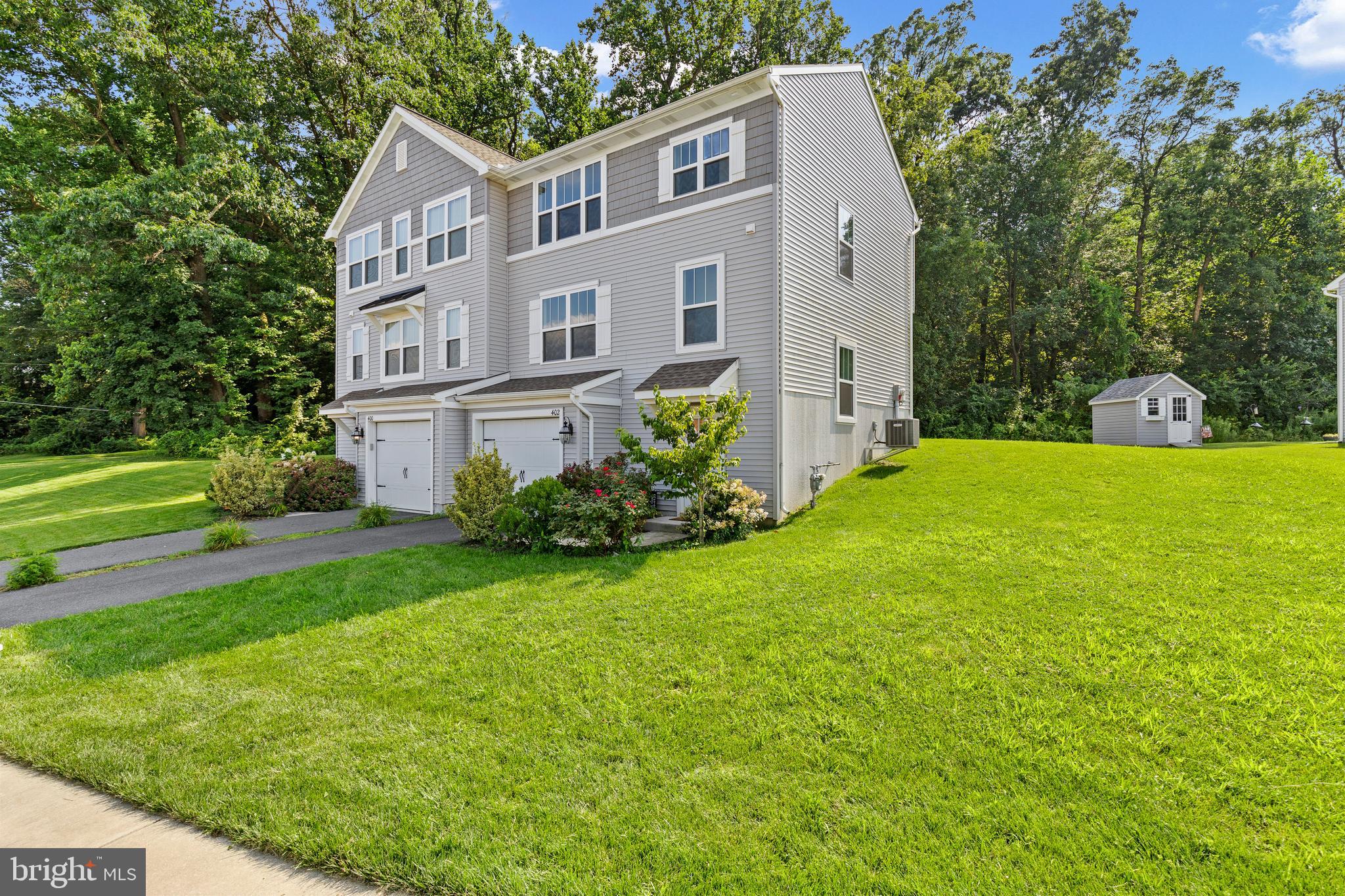 402 SMOKERING DRIVE
