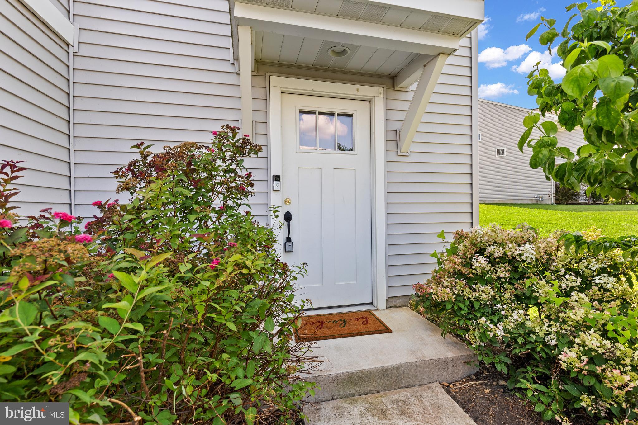 402 SMOKERING DRIVE