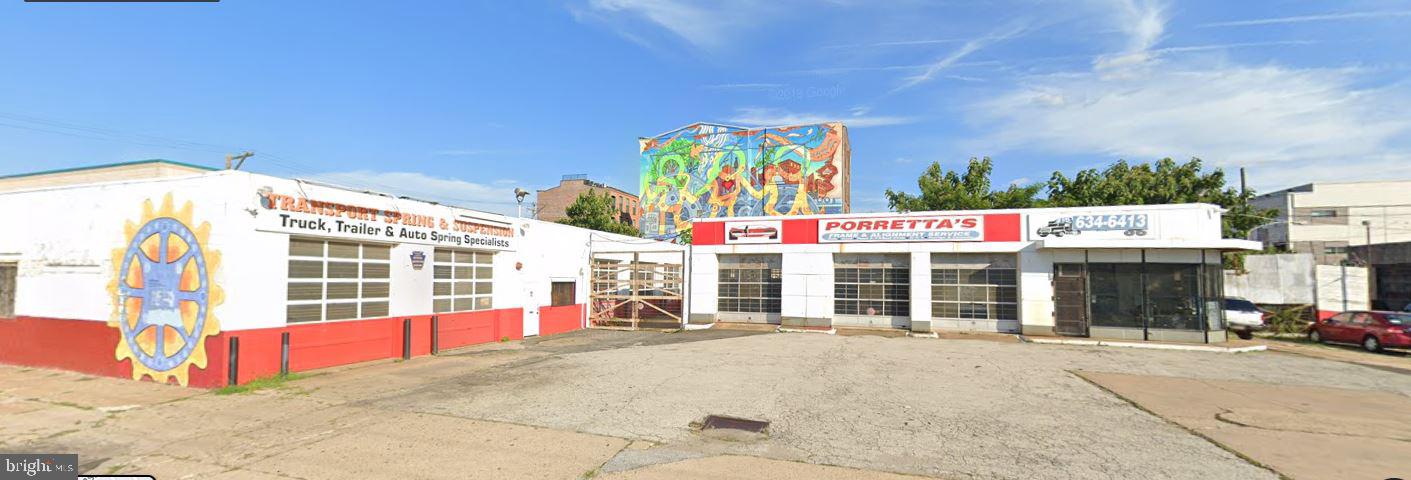 EAST KENSINGTON - Commercial Sale