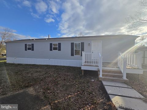 Mobile Home For Sale - 1 Laurel Terrace<br/> QUAKERTOWN, PA 18951