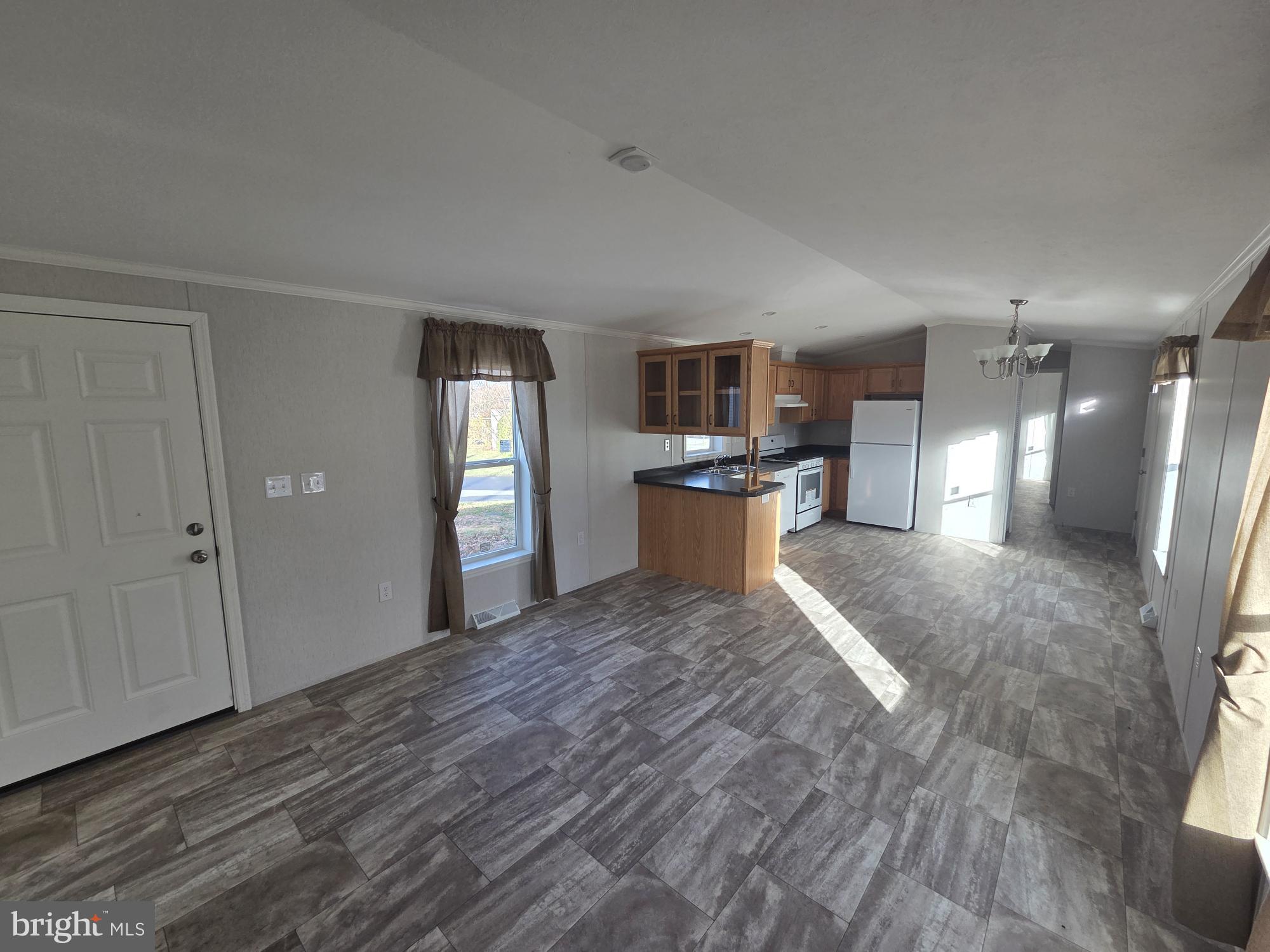 MELODYLAKESCNTRYCLUB - Residential