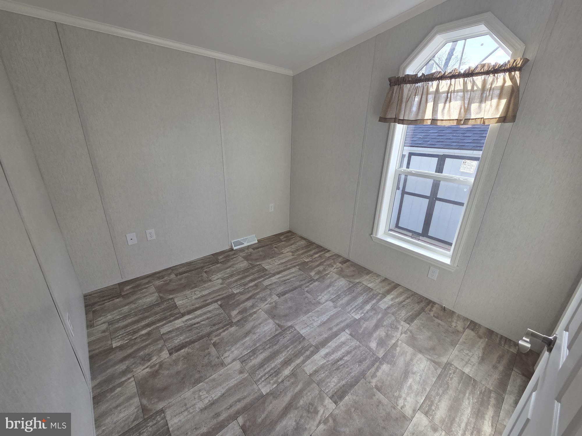 MELODYLAKESCNTRYCLUB - Residential