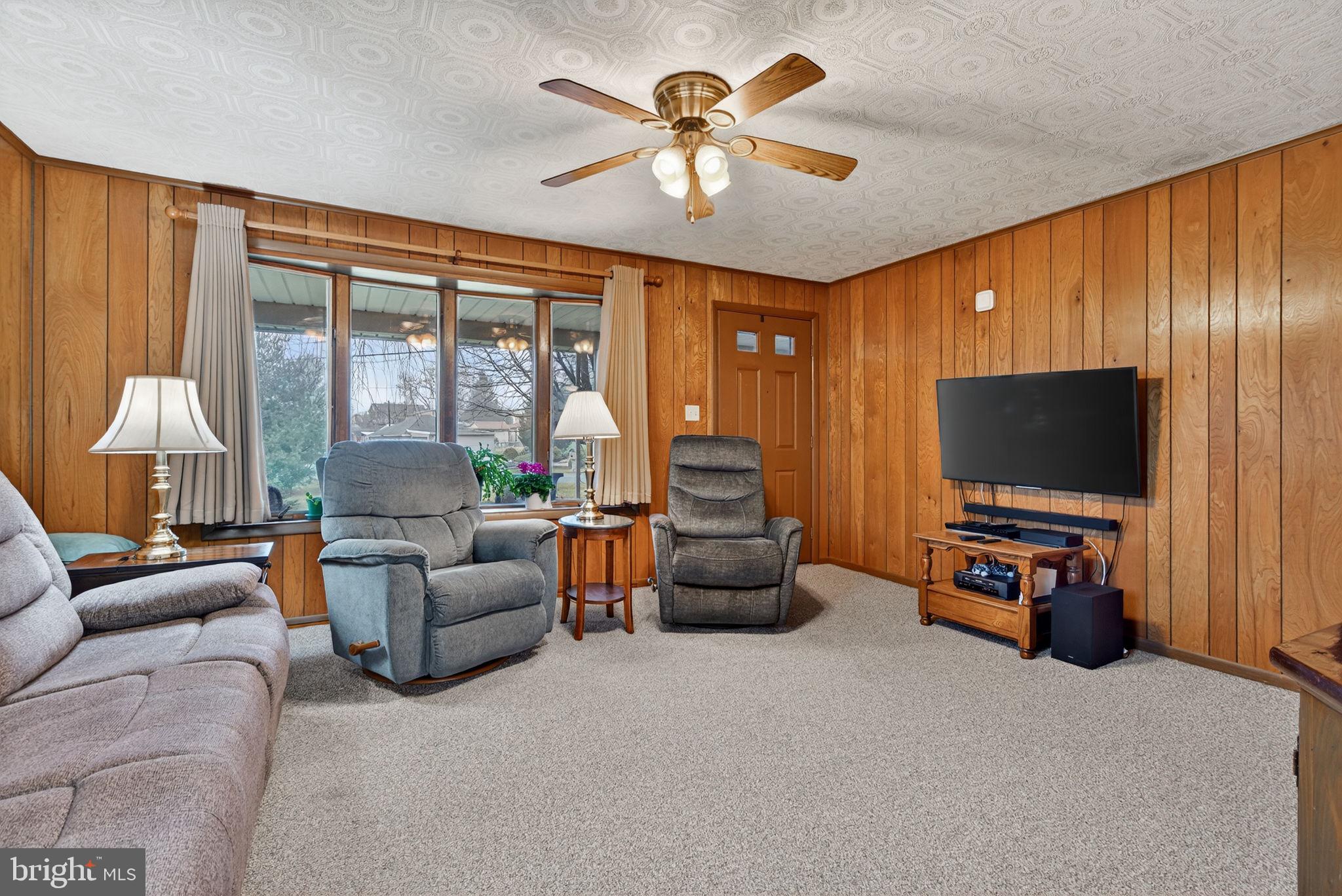 336 MEMORIAL BOULEVARD