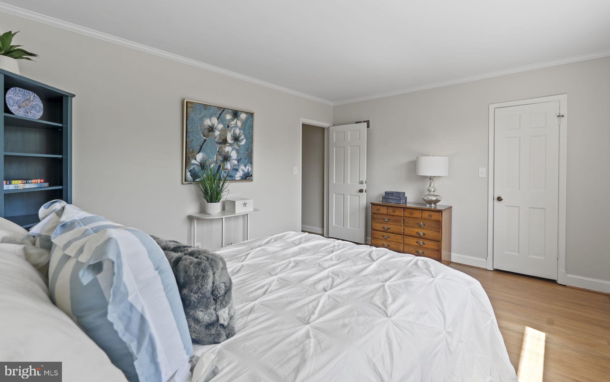 NORTH POTOMAC - Residential